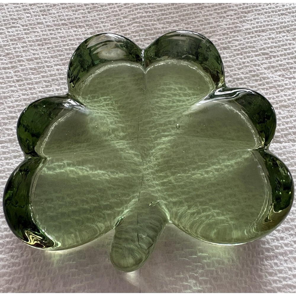VTG Handmade Art Glass Green Clover Paperweight  Solid & Vibrant Work Of Art